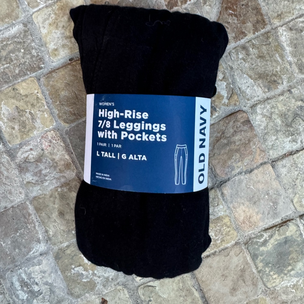 Old navy leggings with pockets - Picture 1 of 2